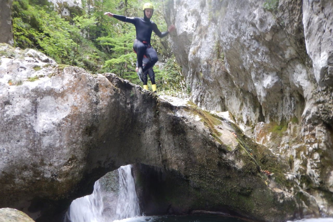 Wild Canyoning in Nevidio